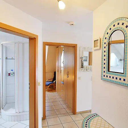 아파트 Ahoi - 73 Qm Maritime Gemuetlichkeit Auf Zwei Ebenen 코세로우