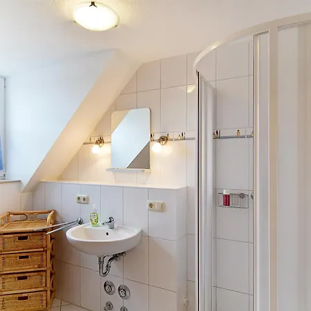 Apartment Ahoi - 73 Qm Maritime Gemuetlichkeit Auf Zwei Ebenen Koserow